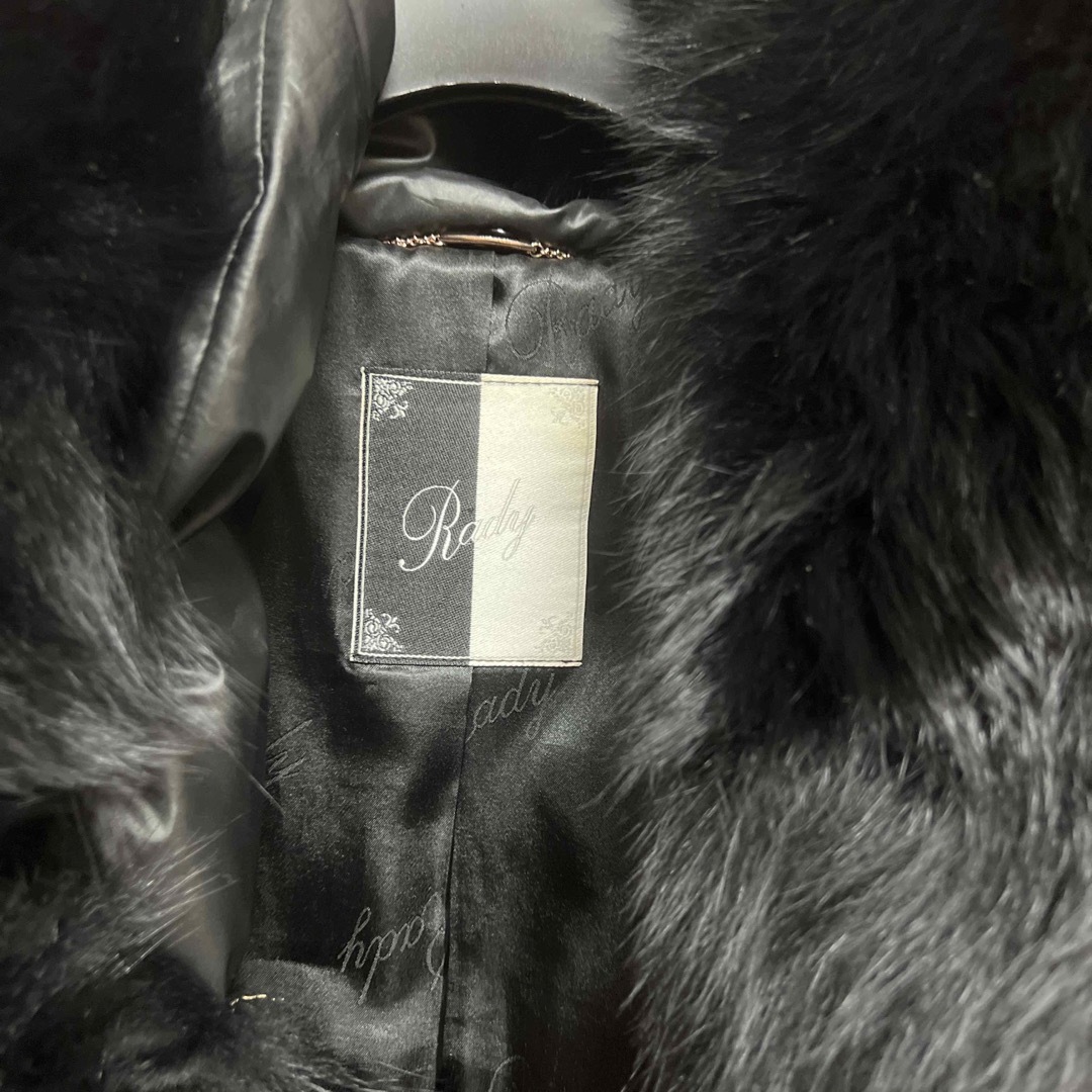 Rady(レディー)のradyファーダウンコート レディースのジャケット/アウター(毛皮/ファーコート)の商品写真