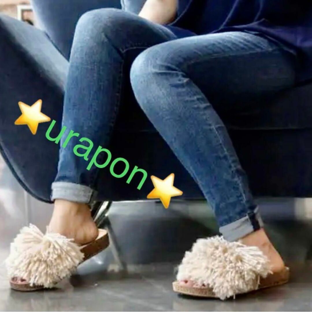 UGG(アグ)の完売しました。。。。。。激レア✨23.5✨新品✨UGG✨CINDI SANDAL レディースの靴/シューズ(サンダル)の商品写真