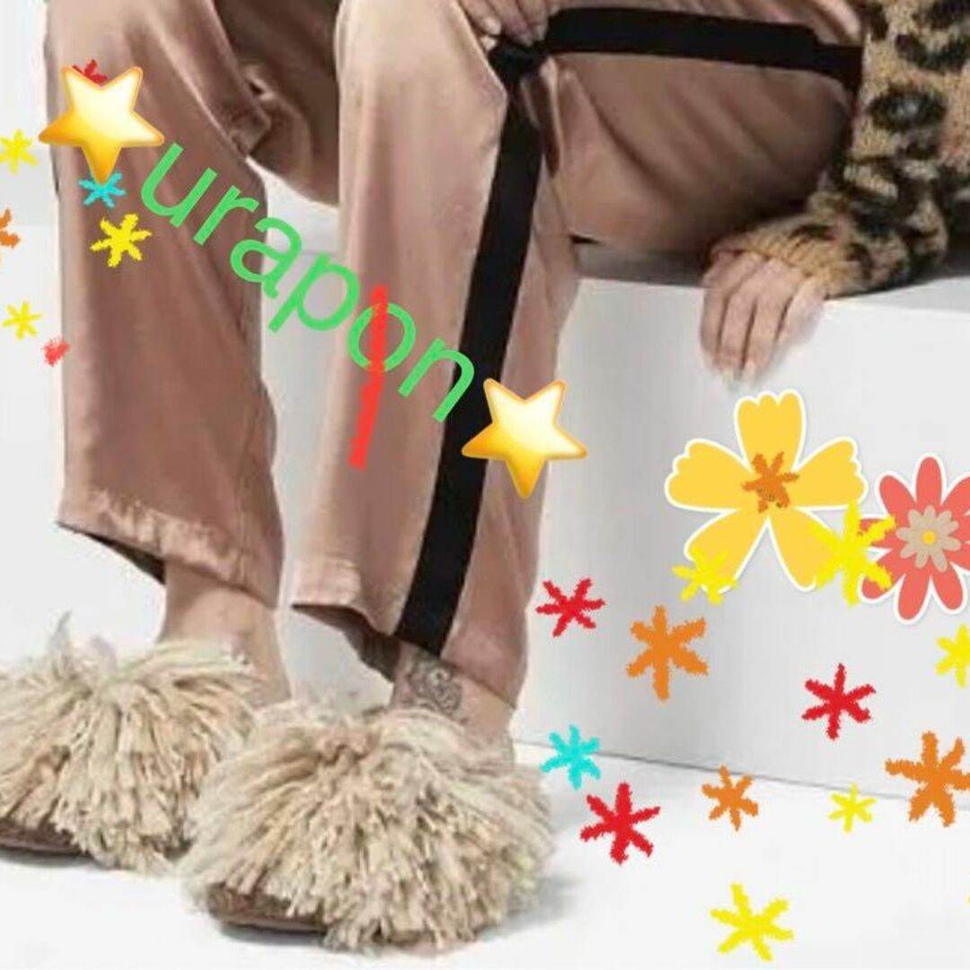 UGG(アグ)の完売しました。。。。。。激レア✨23.5✨新品✨UGG✨CINDI SANDAL レディースの靴/シューズ(サンダル)の商品写真