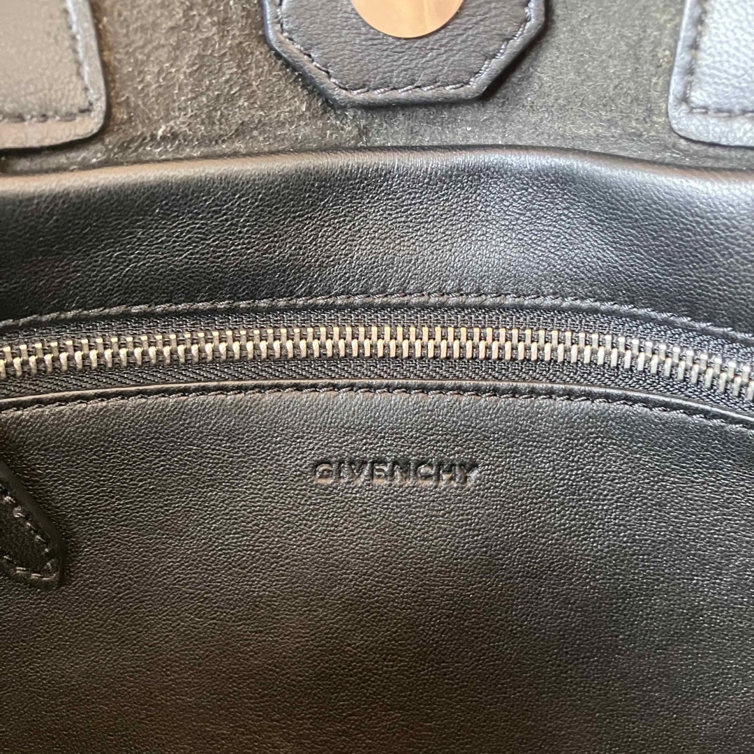 【人気】ジバンシー イージー レザー ハンド トートバッグ　GIVENCHY