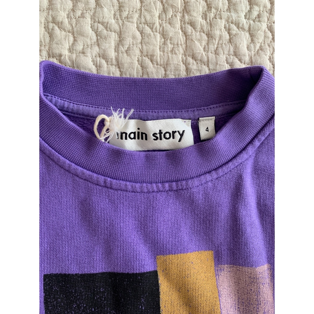 main story スウェット　4y キッズ/ベビー/マタニティのキッズ服男の子用(90cm~)(Tシャツ/カットソー)の商品写真