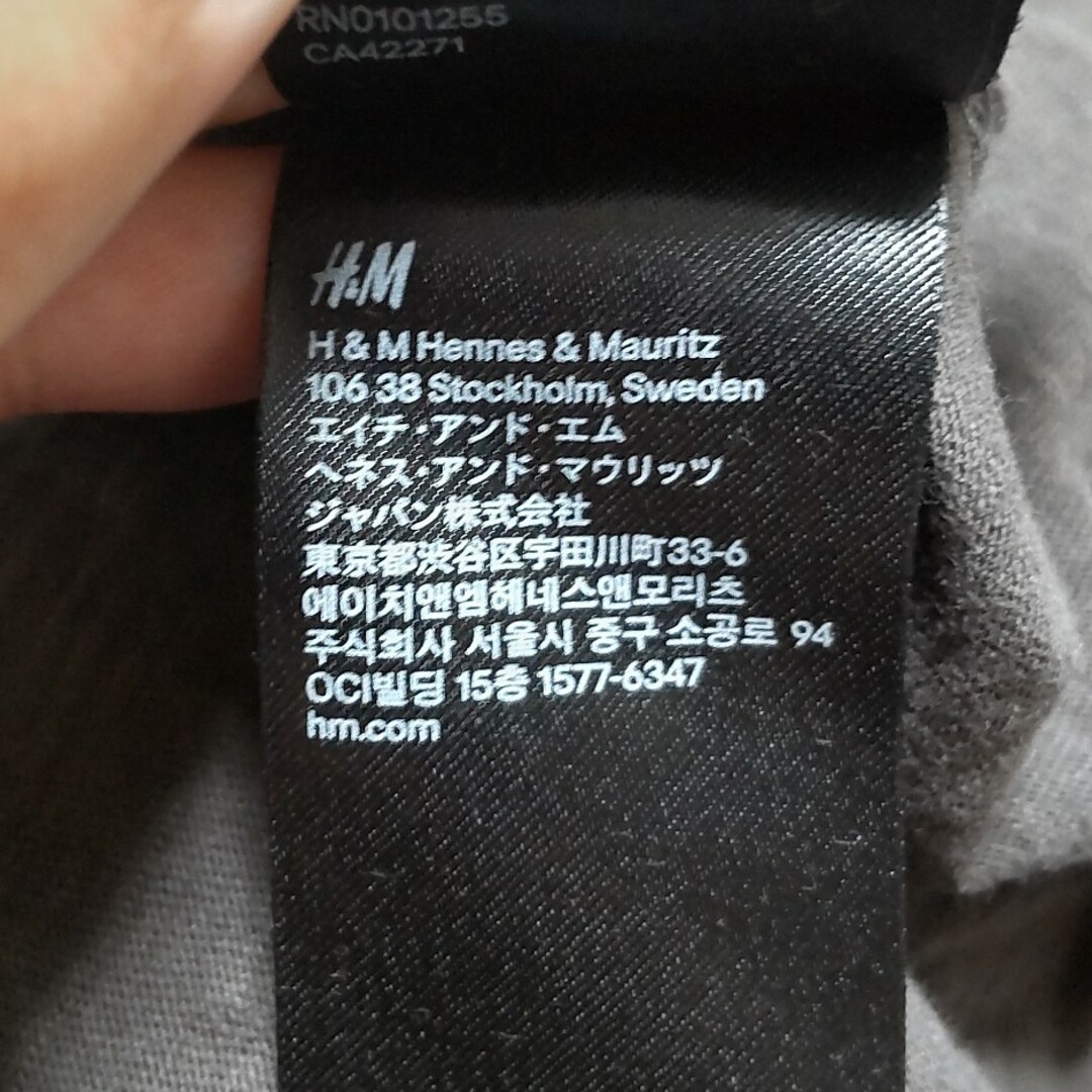 H&M(エイチアンドエム)のメンズ　Ｍサイズ　半袖　Ｔシャツ　Ｈ＆Ｍ メンズのトップス(Tシャツ/カットソー(半袖/袖なし))の商品写真