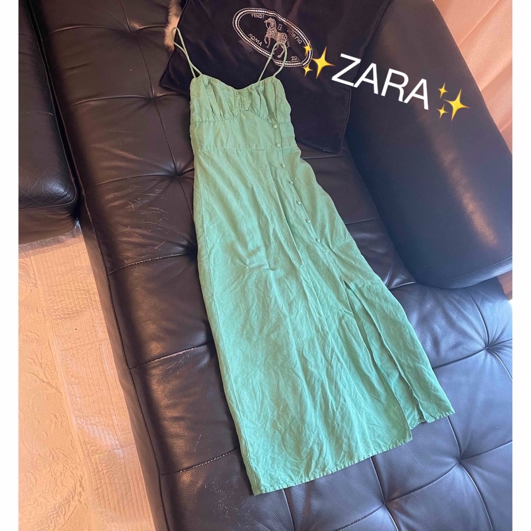 ZARA(ザラ)のZARAグリーンスリットワンピース レディースのワンピース(ひざ丈ワンピース)の商品写真