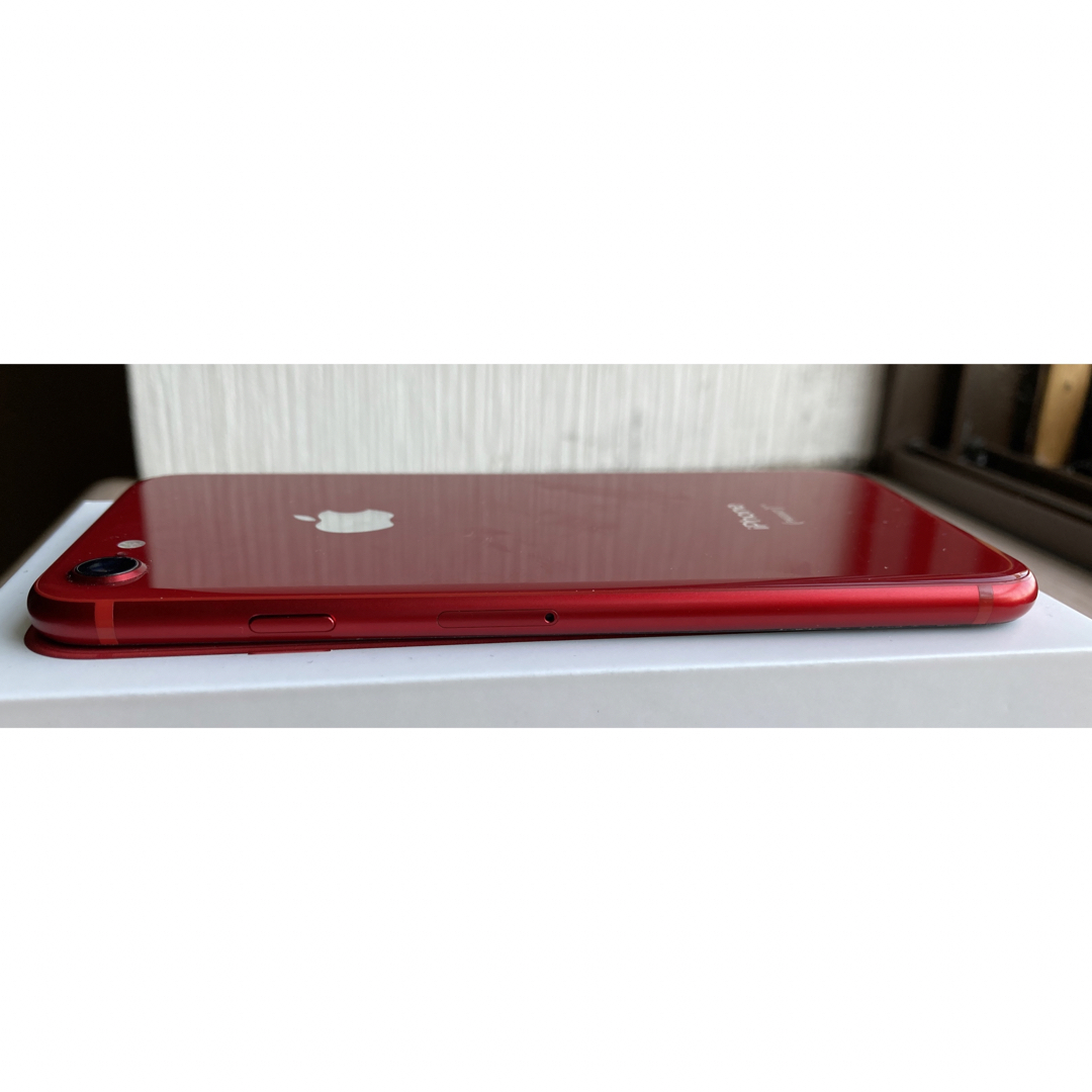 iPhone(アイフォーン)のiPhone8 64G  product RED SIMフリー スマホ/家電/カメラのスマートフォン/携帯電話(スマートフォン本体)の商品写真