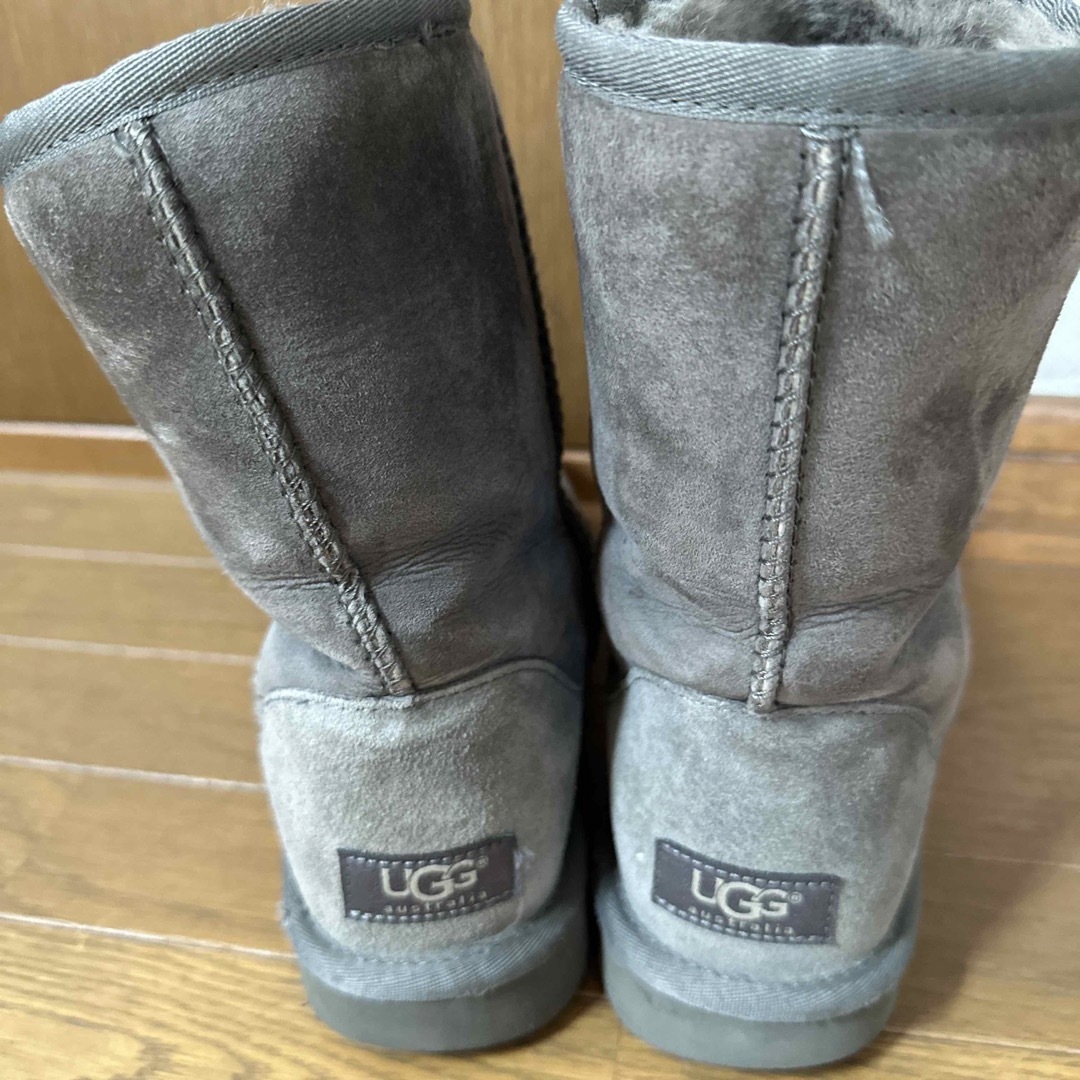 UGG   UGG クラシックショート センチ グレーの通販 by mmkk's