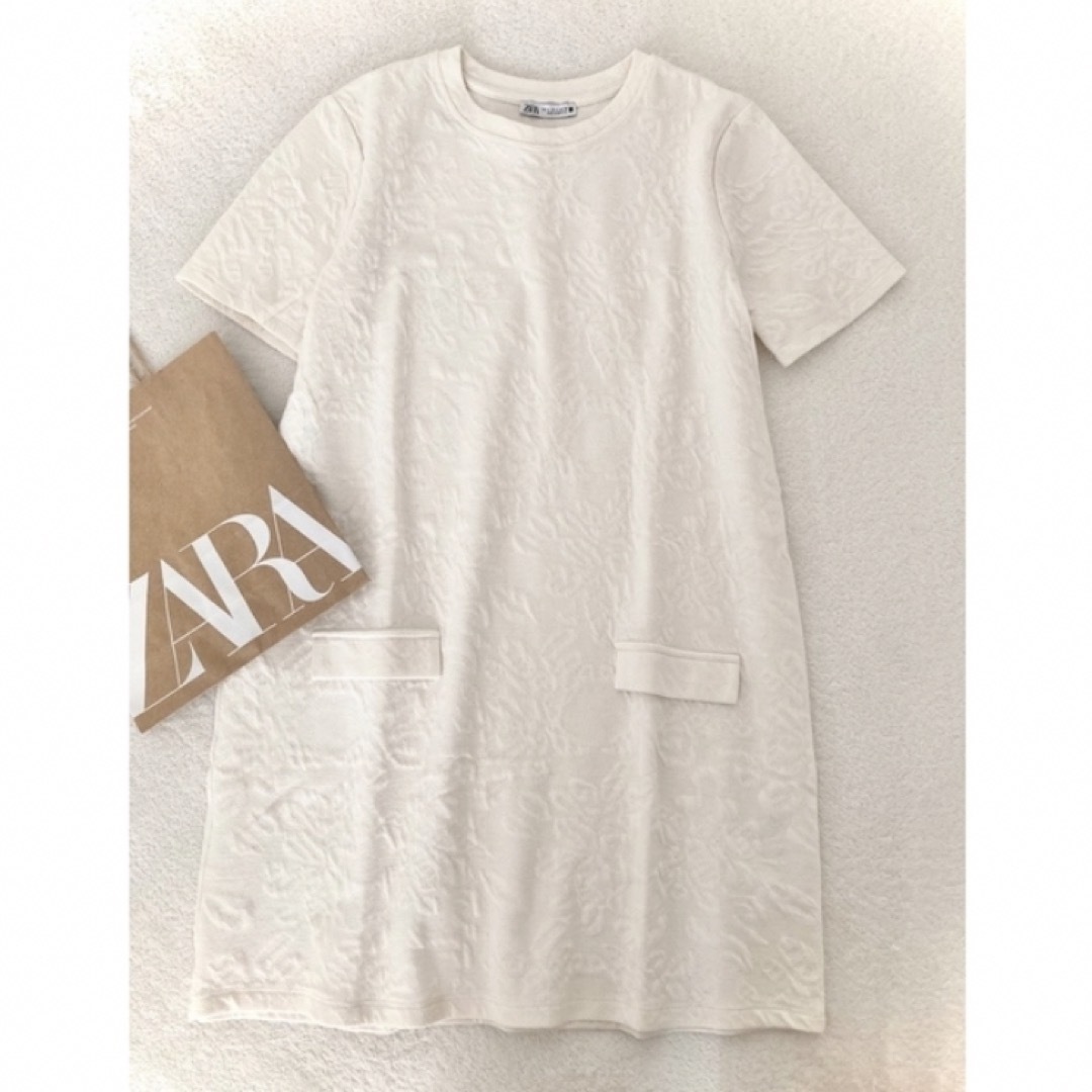 ZARA(ザラ)のZARA S アイボリー花柄半袖ワンピース レディースのワンピース(ミニワンピース)の商品写真