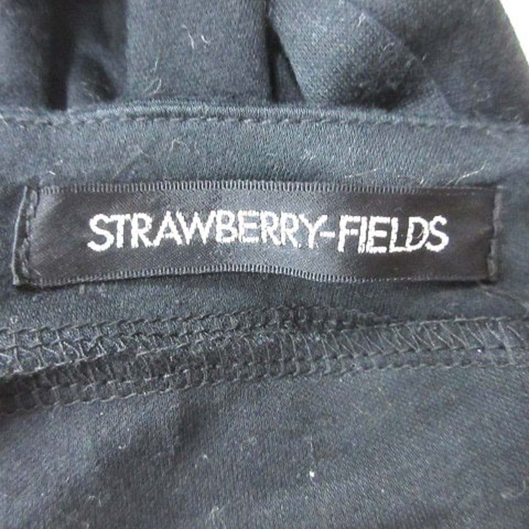 STRAWBERRY-FIELDS(ストロベリーフィールズ)のストロベリーフィールズ ワンピース ひざ丈 切替 ドット フレンチスリーブ 黒 レディースのワンピース(ひざ丈ワンピース)の商品写真