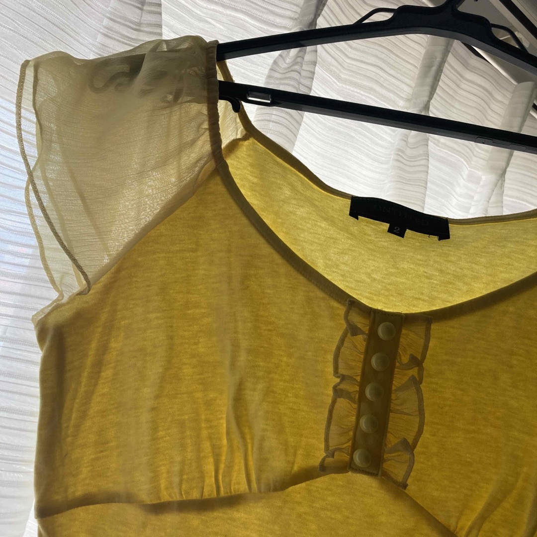 UNTITLED(アンタイトル)のイエロー　半袖　袖チュール レディースのトップス(Tシャツ(半袖/袖なし))の商品写真