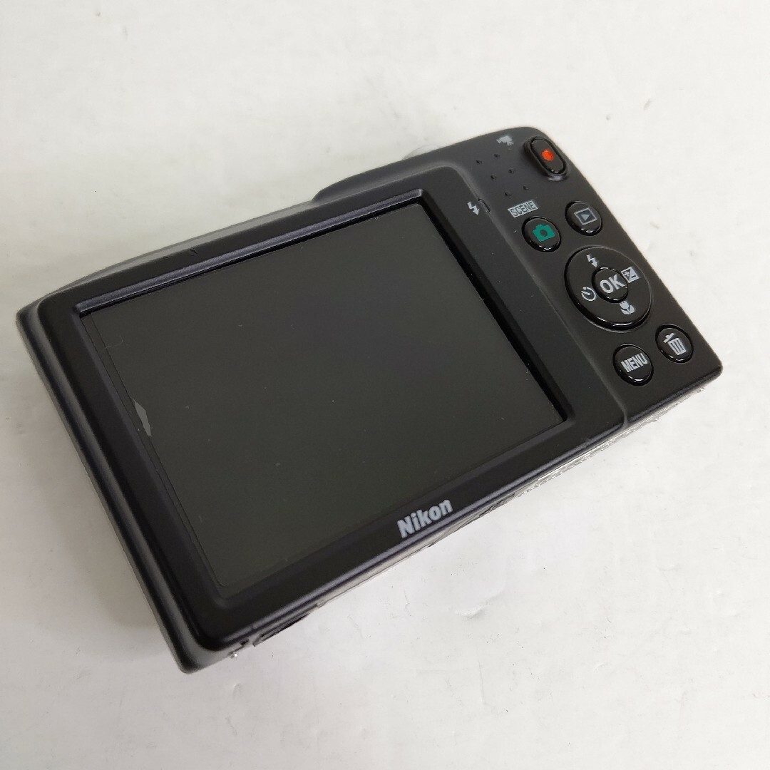 Nikon COOLPIX S2700 シルバー 極美品 デジタルカメラ ニコン