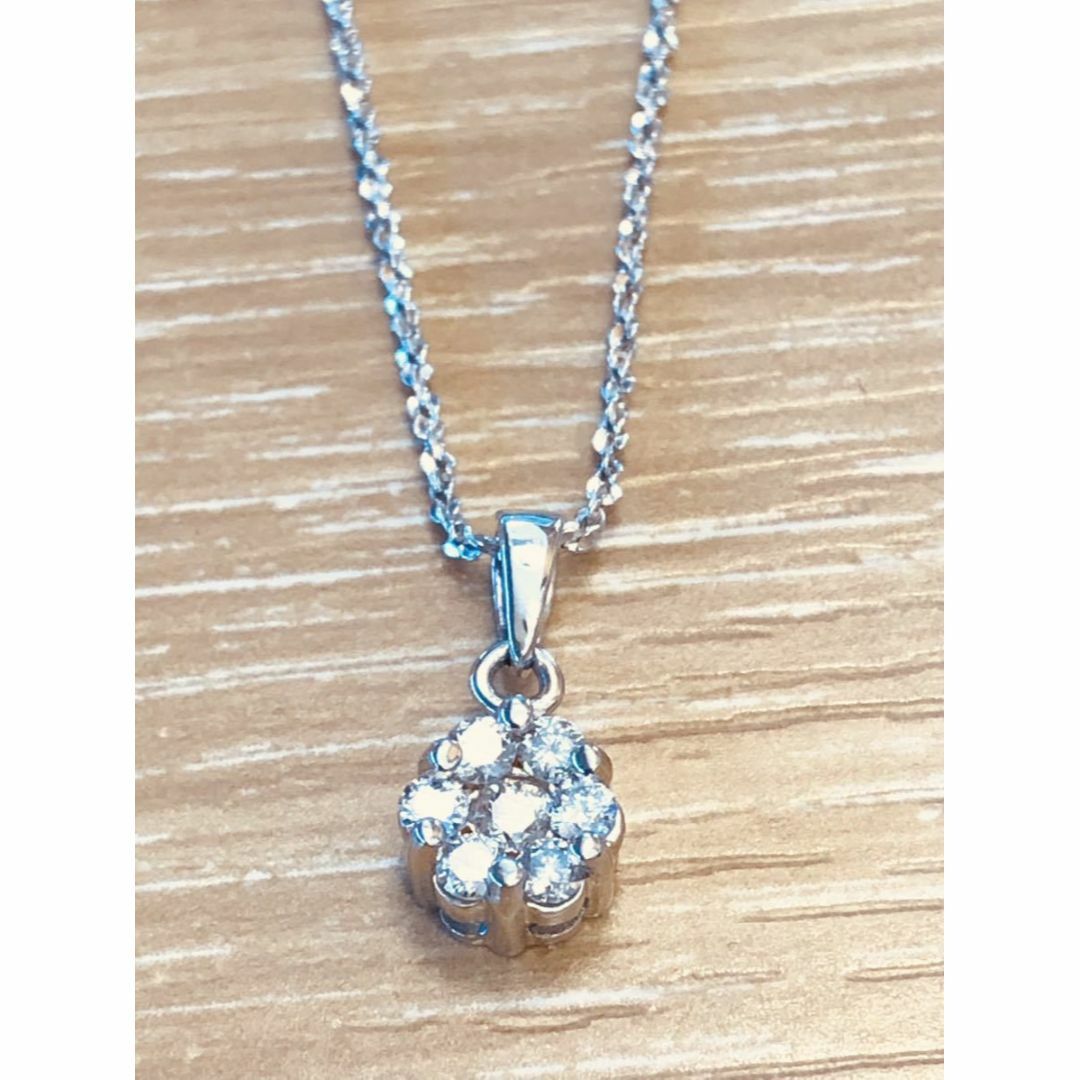 高品質の人気 K18WG☆天然ダイヤ0.50ct☆ネックレス45㎝ペンダント