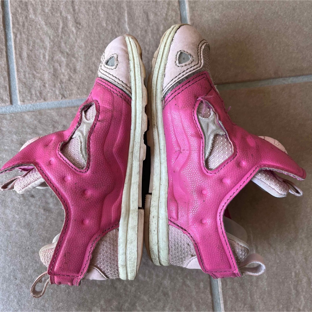 Reebok(リーボック)のスニーカー 女の子 14cm ピンク リーボック シューズ 靴 ピンク キッズ/ベビー/マタニティのベビー靴/シューズ(~14cm)(スニーカー)の商品写真