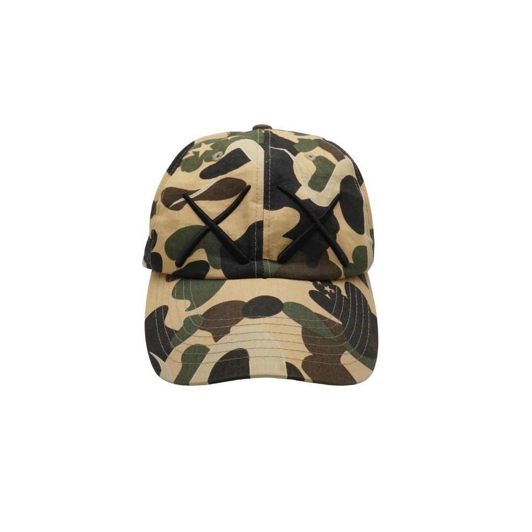 A Bathing ape アベイシングエイプ BAPE KAWS カウズ キャップ 帽子 1stCamo 日本製 コットン ベージュ カーキ 美品  52530