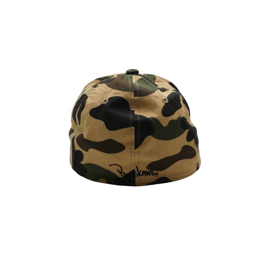 A Bathing ape アベイシングエイプ BAPE KAWS カウズ キャップ 帽子 1stCamo 日本製 コットン ベージュ カーキ 美品  52530