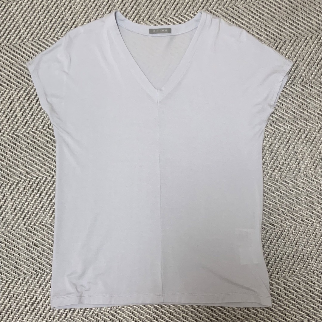 Theory luxe(セオリーリュクス)のセオリーリュクス　アイスブルーVネックシャツ レディースのトップス(Tシャツ(半袖/袖なし))の商品写真