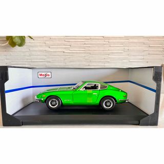 Datsun 240Z COUPE 1971 GREEN 1/18(ミニカー)