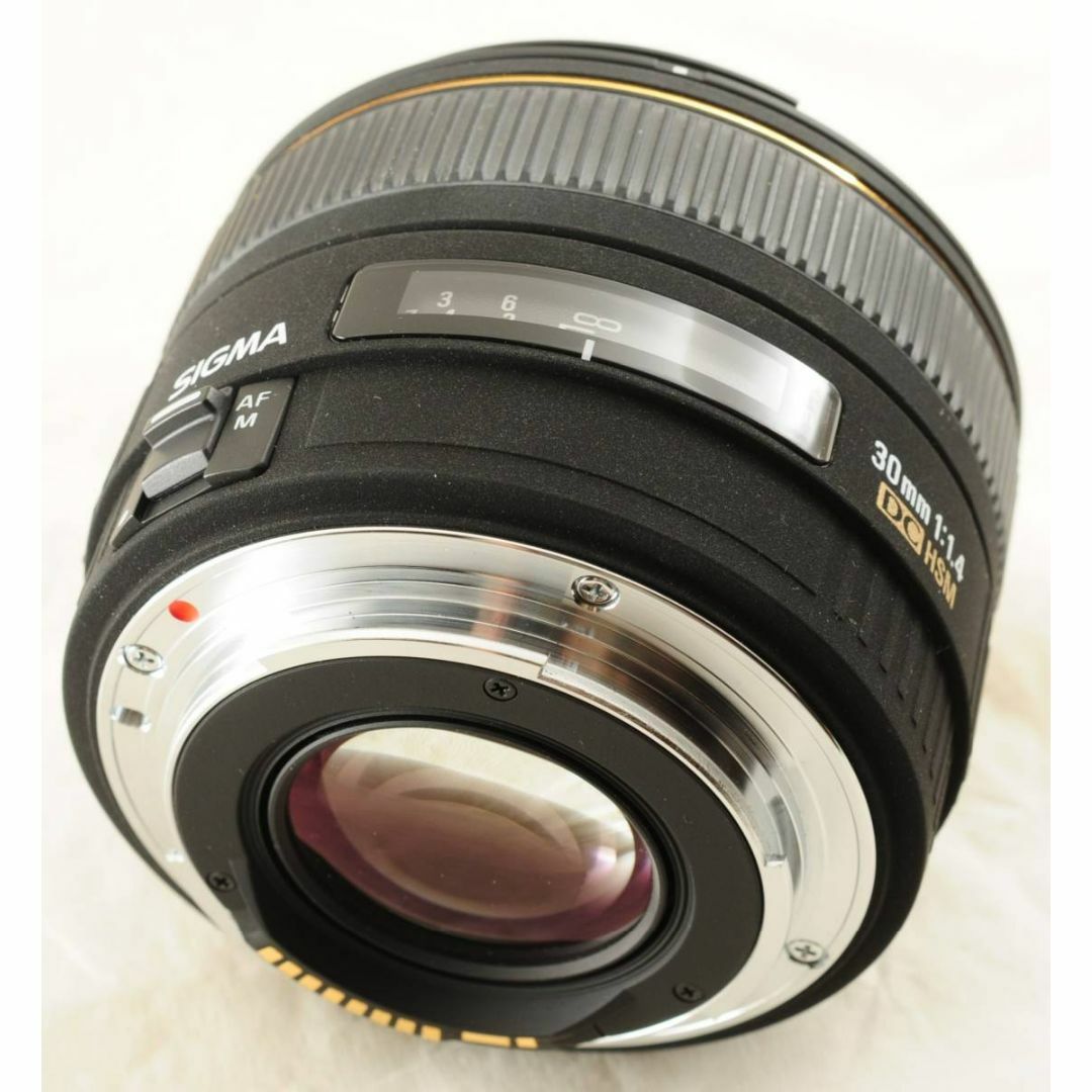 Sigma DC HSM 30mm 1.4 for Canon 2