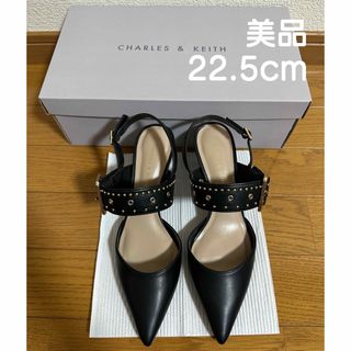 チャールズアンドキース(Charles and Keith)のCHARLES & KEITH スタッズスリングバックヒール　ブラック(ハイヒール/パンプス)