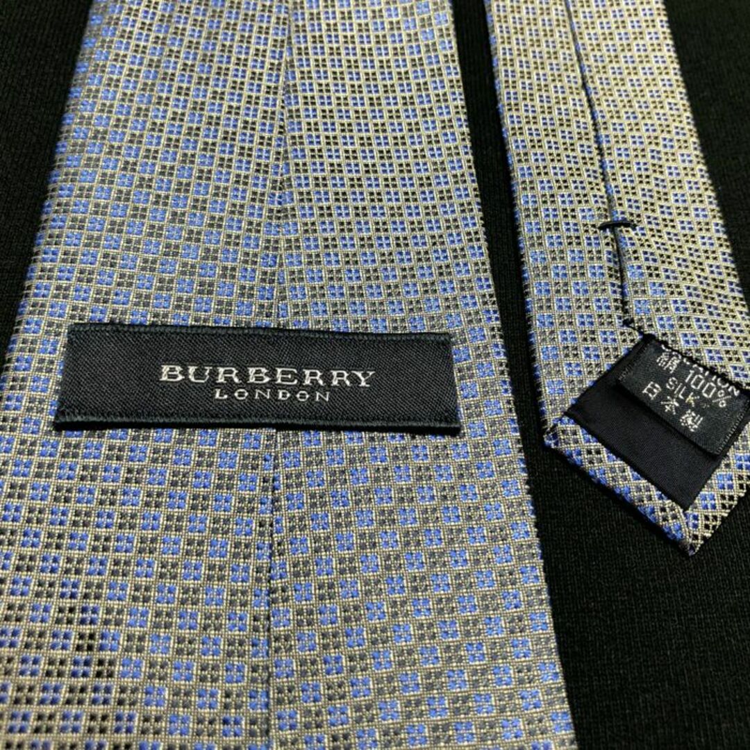 BURBERRY(バーバリー)のバーバリー ロゴチェック ブルー＆ネイビー ネクタイ A107-H17 メンズのファッション小物(ネクタイ)の商品写真