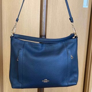 コーチ(COACH)のCOACH スカウトホーボー ぺプルドレザー ショルダーバッグ　2way(ショルダーバッグ)