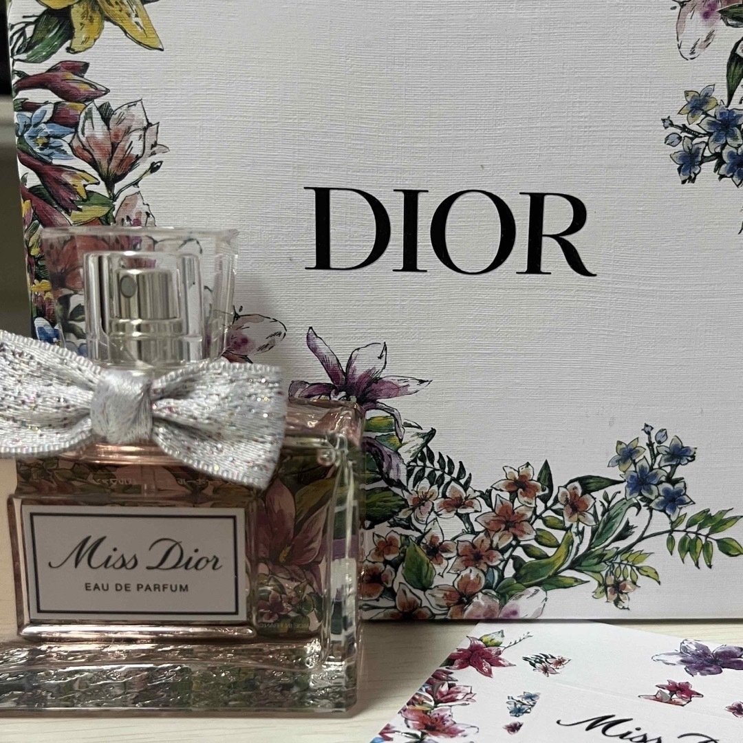 Dior(ディオール)のDior ミスディオール　オードゥパルファン　50ml 新品未使用 コスメ/美容の香水(香水(女性用))の商品写真