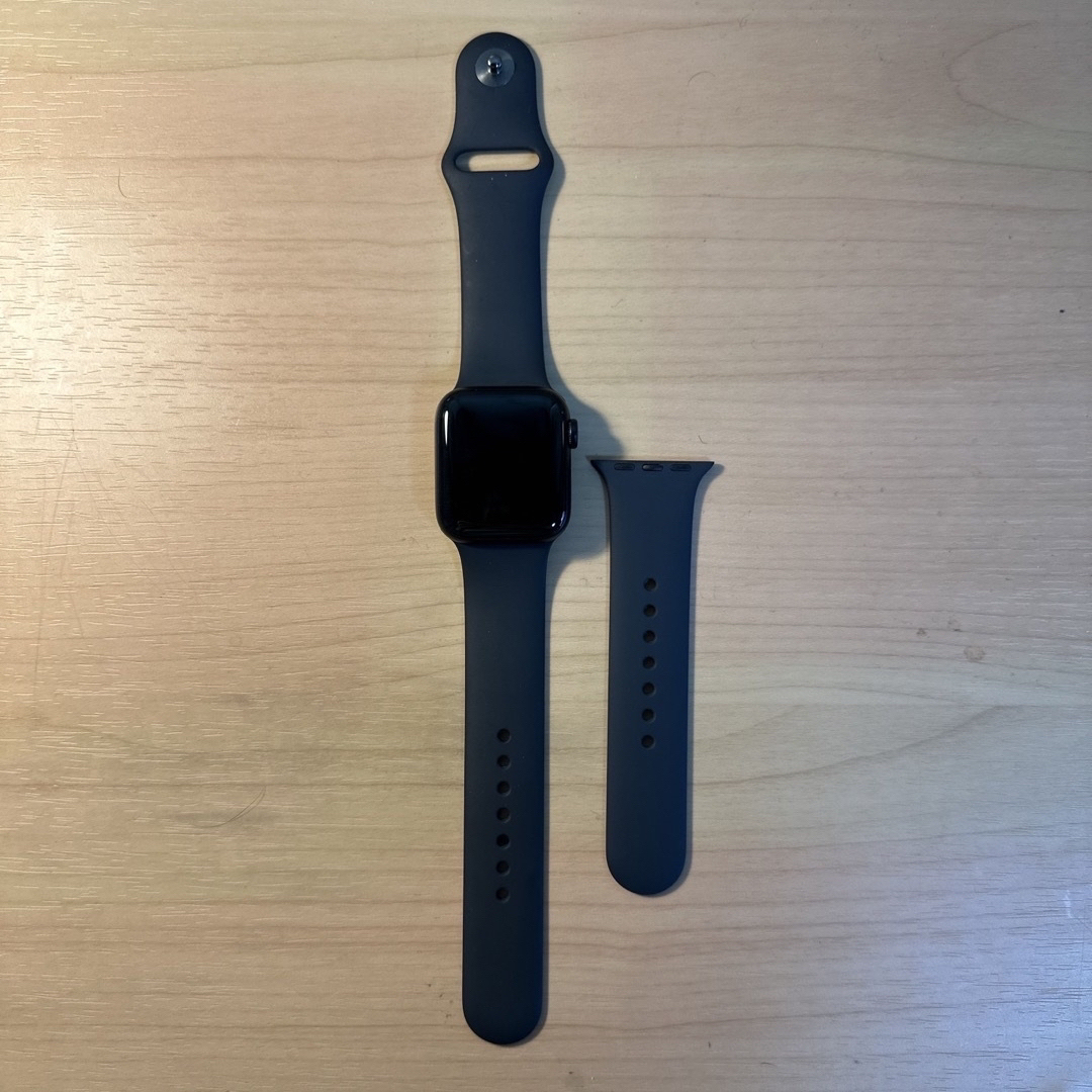 Apple Watch SE(GPSモデル)- 40mm ミッドナイト-