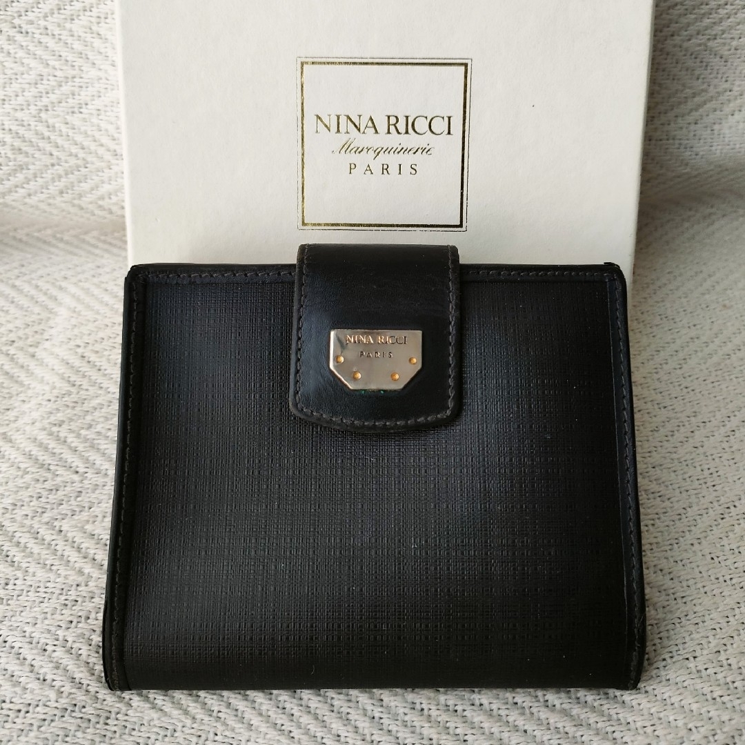 NINA RICCI 【NINA RICCI ニナ リッチ】二つ折り財布 がま口 ブラック 黒の通販 by ショコラ's shop｜ニナリッチ ならラクマ