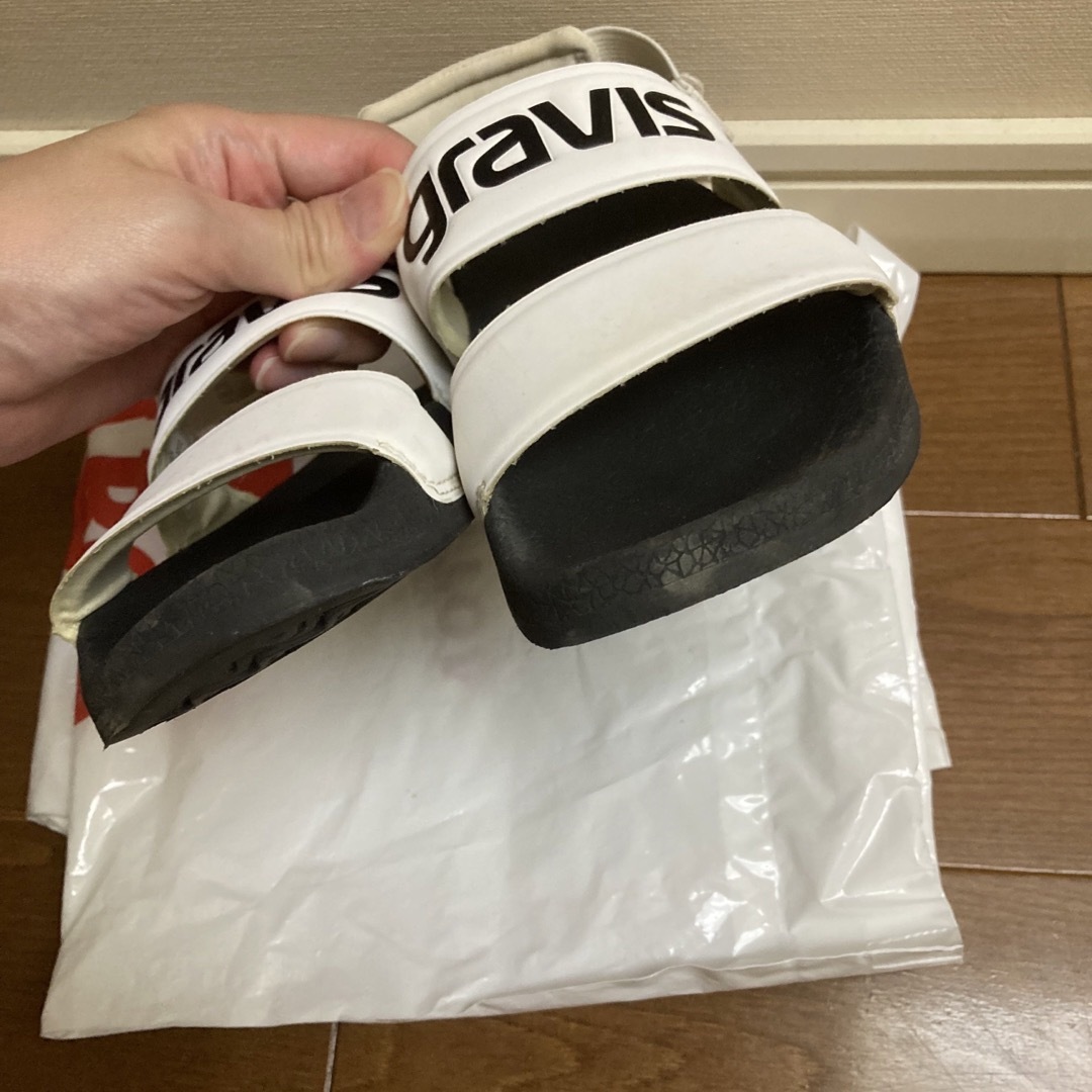 gravis(グラビス)の【特価】gravisキッズスポーツサンダル　ホワイト　18cm かかとストラップ キッズ/ベビー/マタニティのキッズ靴/シューズ(15cm~)(サンダル)の商品写真