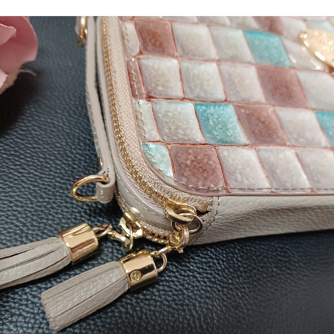ATAO(アタオ)のアタオ　アミュレット・ヴィトロ　アドリアエメラルド レディースのファッション小物(財布)の商品写真
