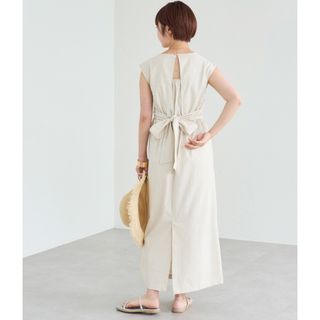 ナチュラルクチュール(natural couture)の【新品】オープンバックナローワンピース　ナチュラルクチュール(ロングワンピース/マキシワンピース)