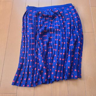 ユニクロ(UNIQLO)のスカート　中古(ひざ丈スカート)