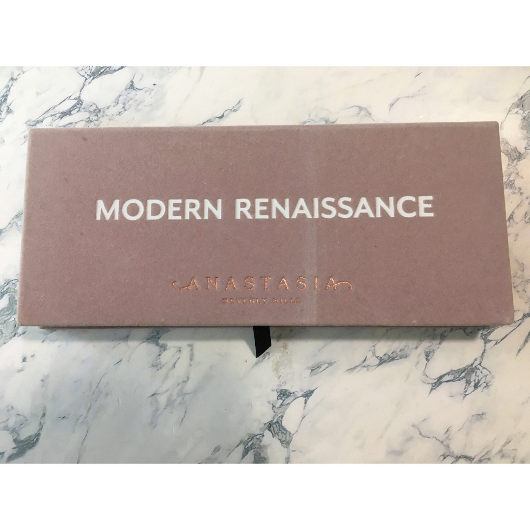 Sephora(セフォラ)のMODERN RENAISSANCE アイシャドウパレット コスメ/美容のベースメイク/化粧品(アイシャドウ)の商品写真