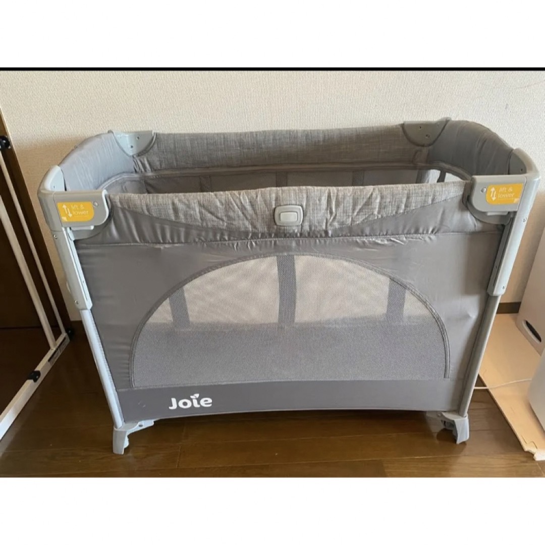 Joie (ベビー用品)(ジョイー)の【値下】joie ベビーベッド キッズ/ベビー/マタニティの寝具/家具(その他)の商品写真