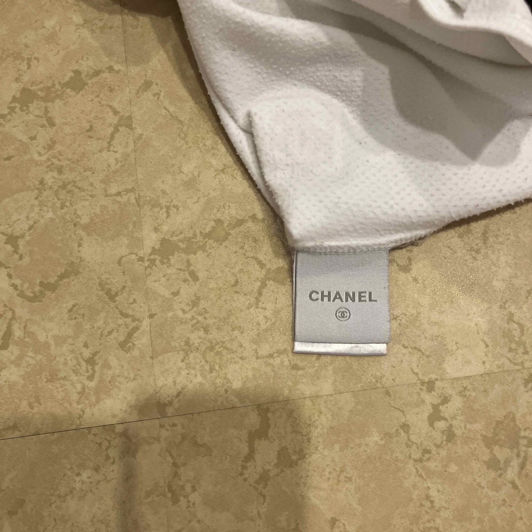 CHANEL(シャネル)のTシャツ レディースのトップス(Tシャツ(半袖/袖なし))の商品写真