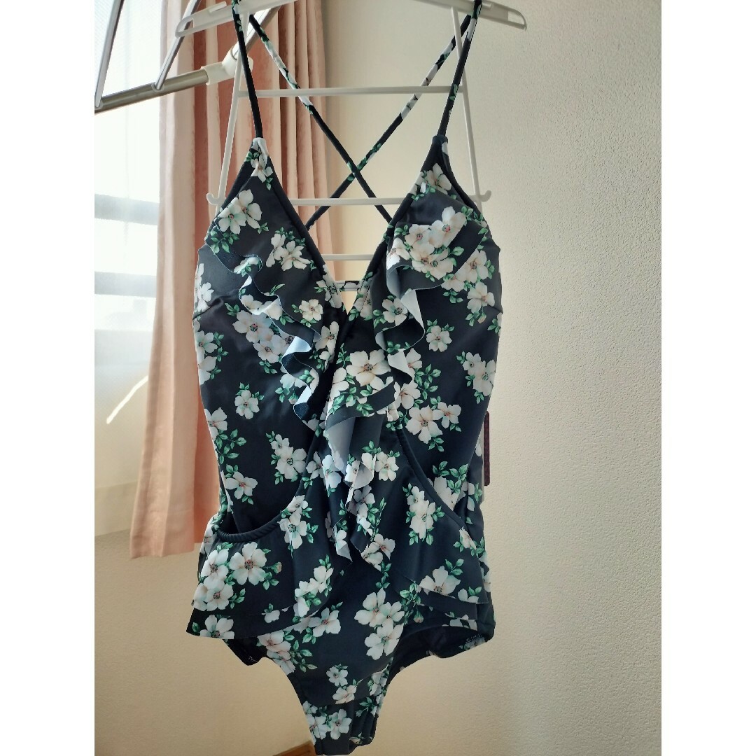 【新品未使用】水着 フラワーフリルワンピース ブラック レディースの水着/浴衣(水着)の商品写真