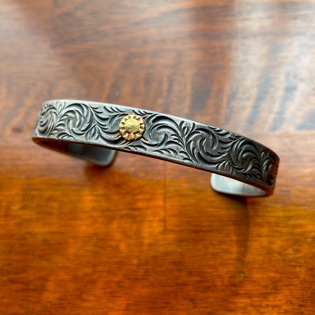 goro's - 最終出品!nautilus art jewelry K24 唐草 バングルの通販 by