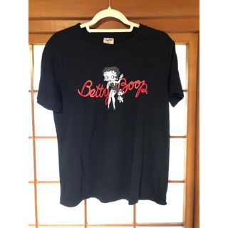 ジーユー(GU)のTシャツ　Betty (Tシャツ(半袖/袖なし))