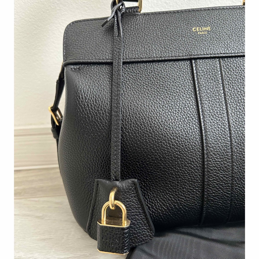 CELINE スモールカバドゥフランス ブラック セリーヌ ショルダーバッグ