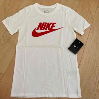 ナイキ(NIKE)のNIKE Tシャツ(Tシャツ/カットソー)