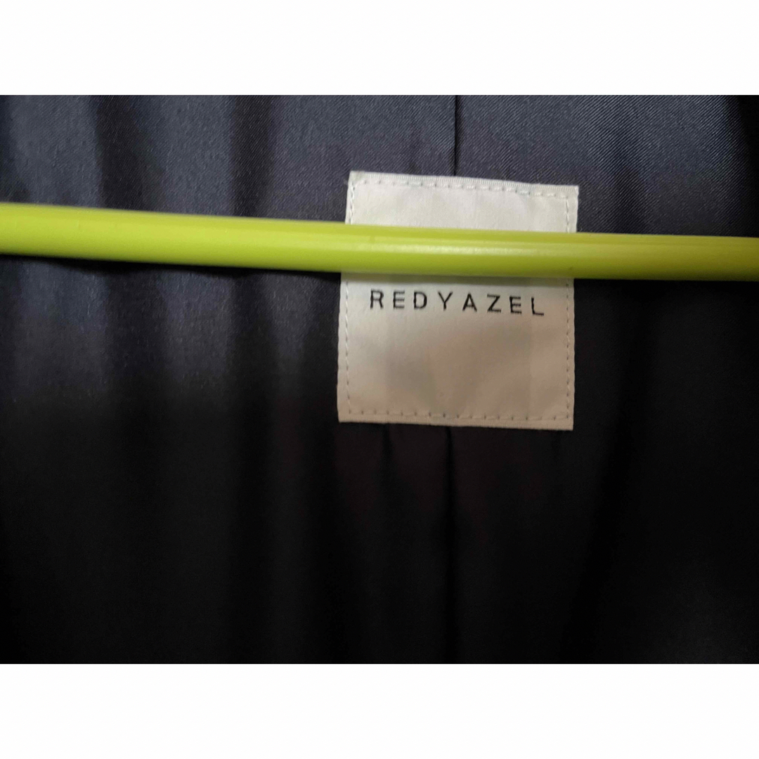 REDYAZEL(レディアゼル)のREDYAZEL 配色プリーツトレンチコート レディースのジャケット/アウター(トレンチコート)の商品写真