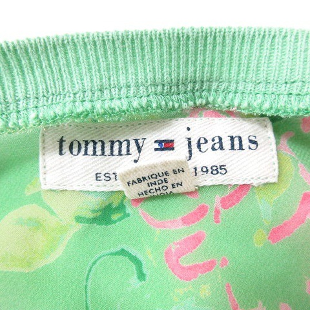 TOMMY(トミー)のトミー TOMMY jeans ブラウス 花柄 半袖 XS 緑 グリーン /MN レディースのトップス(シャツ/ブラウス(半袖/袖なし))の商品写真