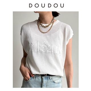 ドゥドゥ(DouDou)のDOUDOU(ドゥドゥ) 　針抜きロゴニット　白　ホワイト(ニット/セーター)