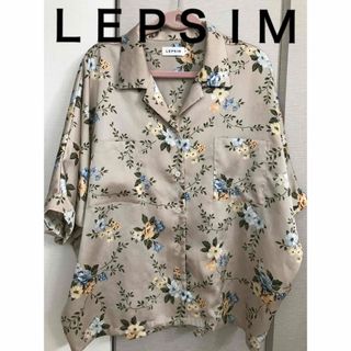 レプシィム(LEPSIM)のＬＥＰＳＩＭ　花柄シャツ(シャツ/ブラウス(半袖/袖なし))