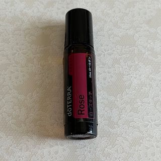 ドテラ(doTERRA)のドテラ ローズタッチ エッセンシャルオイル　10ml　新品未開封(エッセンシャルオイル（精油）)