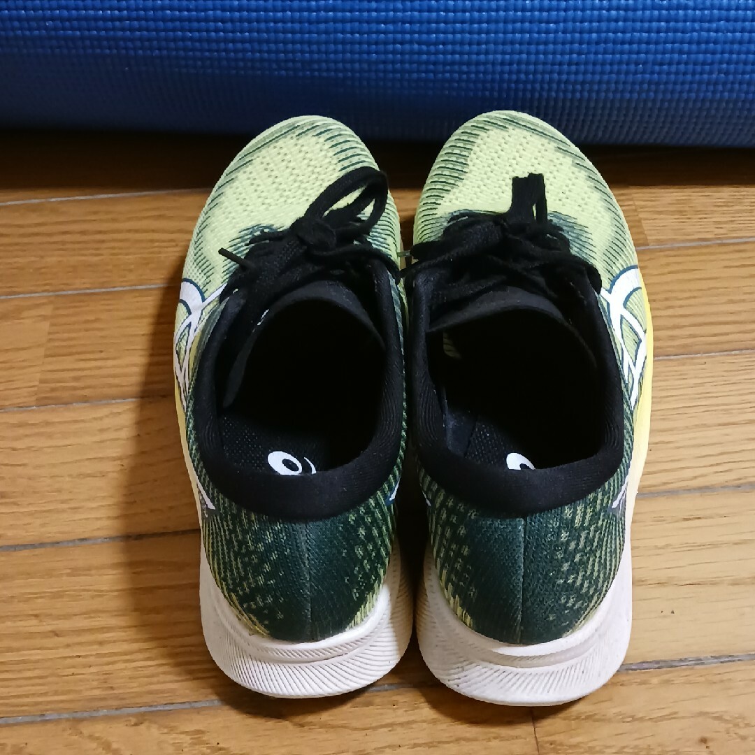 asics(アシックス)の【値下げ】アシックス  マジックスピード2　26.0cm　中古 スポーツ/アウトドアのランニング(シューズ)の商品写真