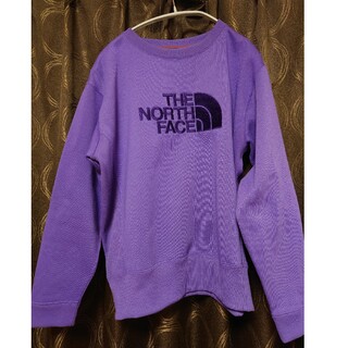 ザノースフェイス(THE NORTH FACE)のノースフェイス　紫　トレーナー　刺繍(トレーナー/スウェット)