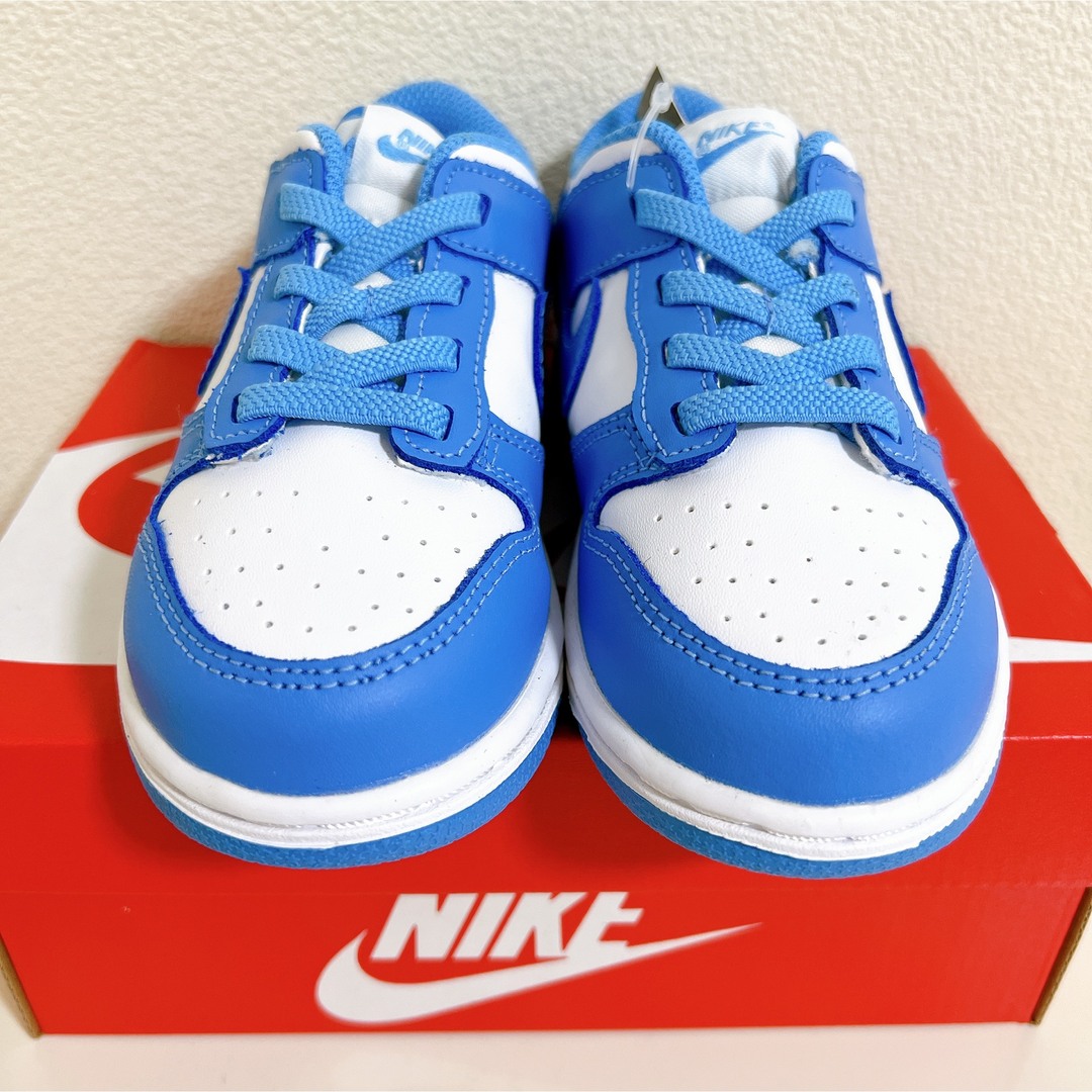 NIKE(ナイキ)のNIKE TD DUNK LOW UNIVERSITY BLUE キッズ/ベビー/マタニティのキッズ靴/シューズ(15cm~)(スニーカー)の商品写真