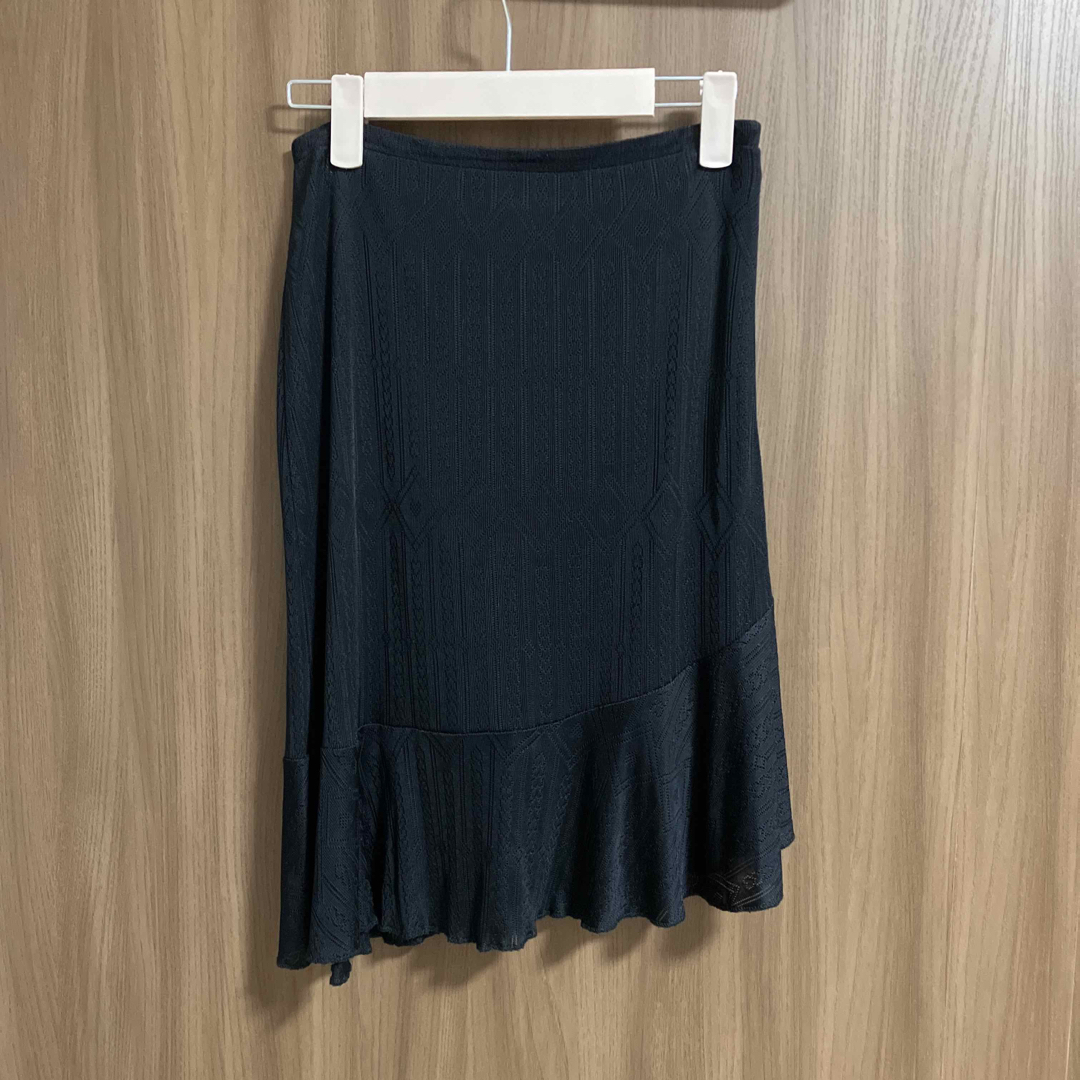ANNA MOLINARI(アンナモリナーリ)のアンナモリナーリ　ブラック　スカート レディースのスカート(ひざ丈スカート)の商品写真