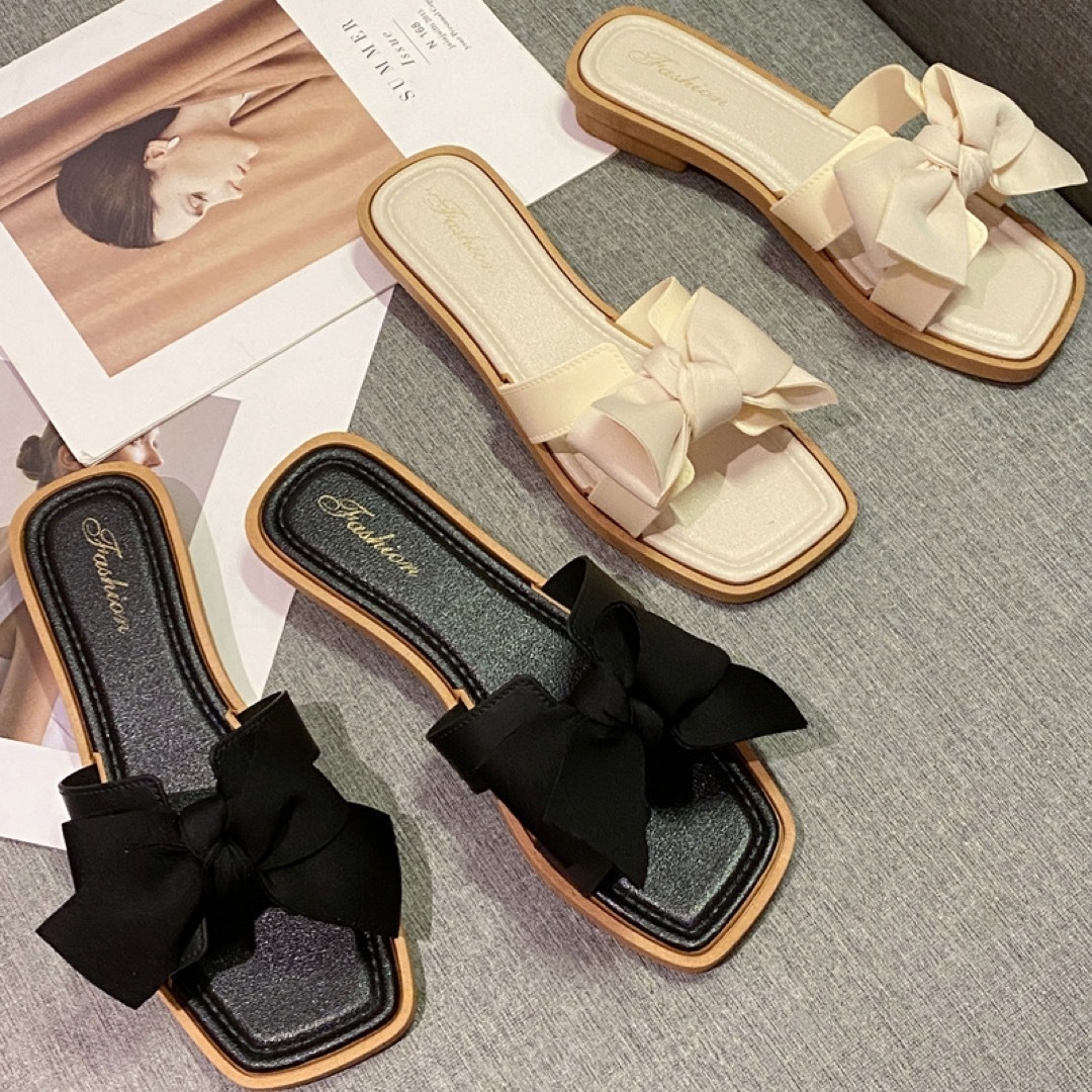 23.5-24.0 ブラックリボン　フラットサンダル　ペタンコ レディースの靴/シューズ(サンダル)の商品写真