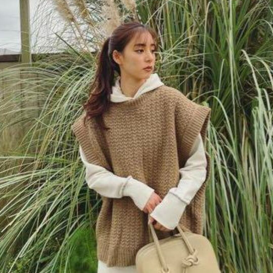 CLANE(クラネ)の【CLANE クラネ】CABLE KNIT VEST ケーブルニットベスト  レディースのトップス(ベスト/ジレ)の商品写真