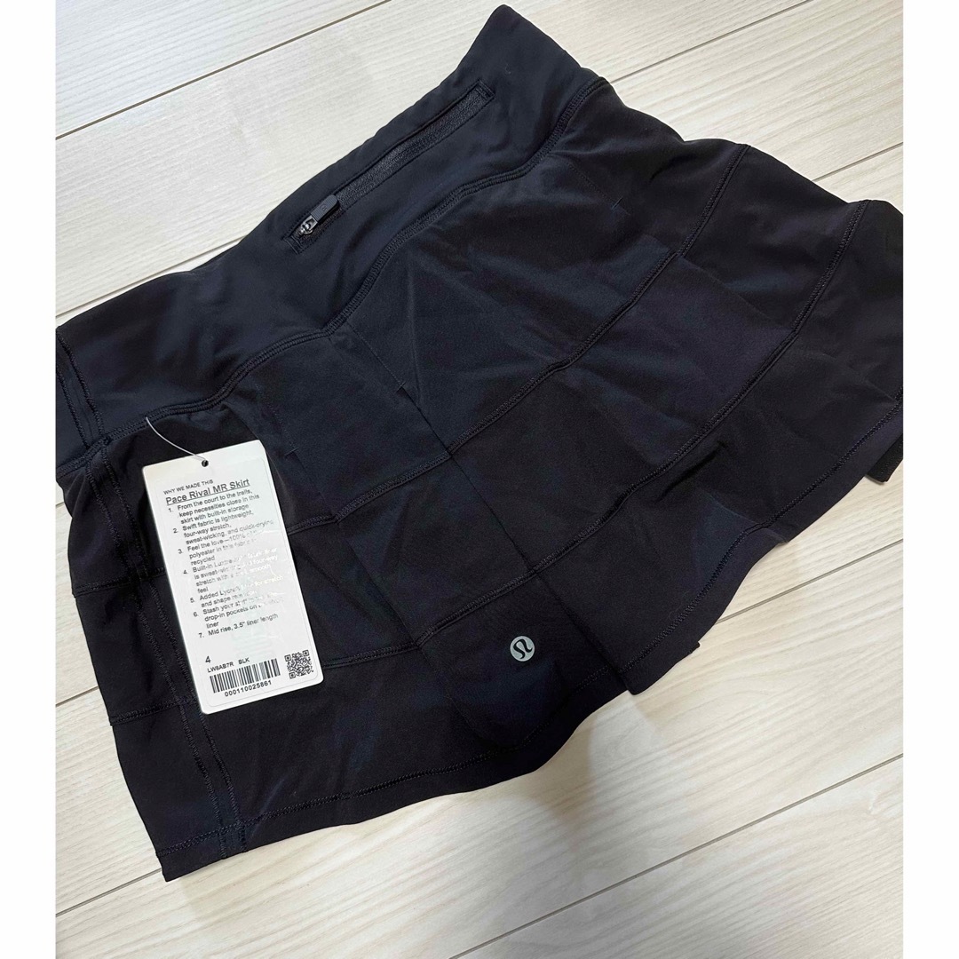 lululemon(ルルレモン)のlululemon テニスウェア　スコート　新品タグ有り　サイズ4 スポーツ/アウトドアのテニス(ウェア)の商品写真